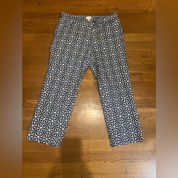 Laundry by Shelli Segal Capri pants. 8. Exc condition. 97% cotton 3% spandex. - Picture 10 of 10